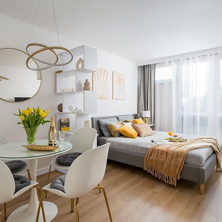 Gold Premium Central Suite 950 M To Central Station Parking 华沙 外观 照片